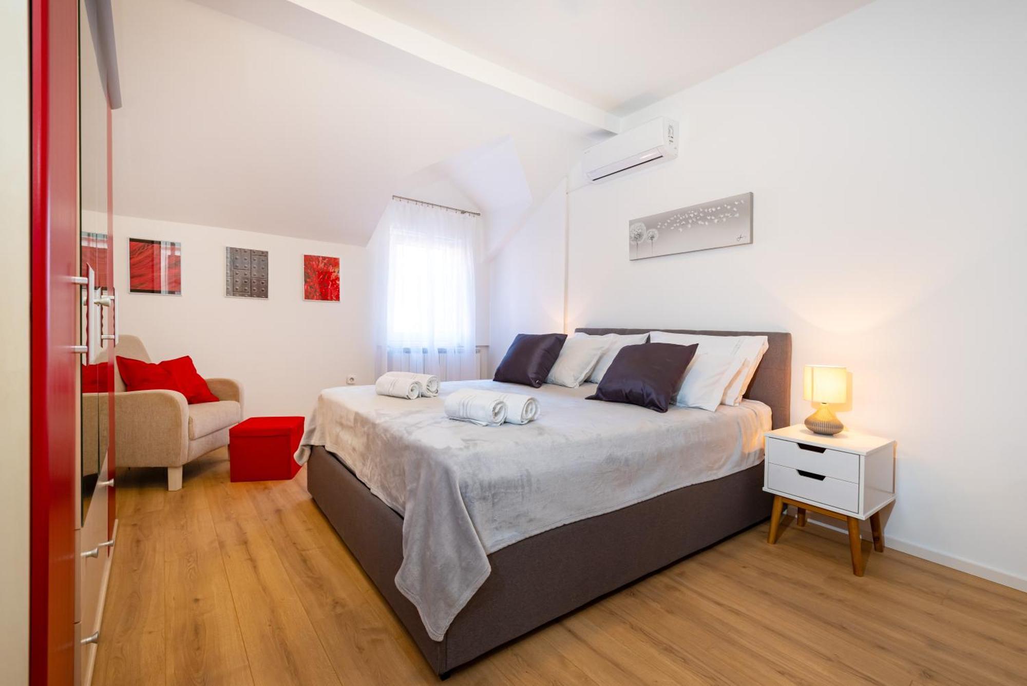 Mediterranean Terrace Apartment With Bikes & Sup Skradin Εξωτερικό φωτογραφία