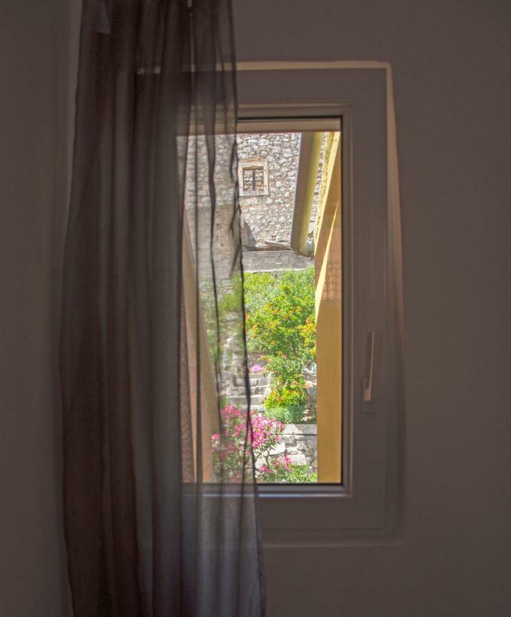 Mediterranean Terrace Apartment With Bikes & Sup Skradin Εξωτερικό φωτογραφία